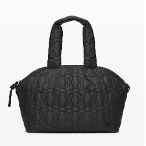 Lululemon Quilted Embrace Tote 20L